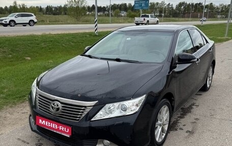 Toyota Camry, 2014 год, 1 790 000 рублей, 1 фотография