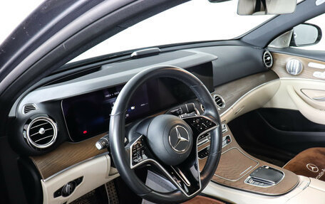 Mercedes-Benz E-Класс, 2020 год, 5 550 000 рублей, 9 фотография