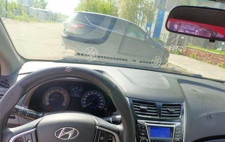 Hyundai Solaris II рестайлинг, 2014 год, 970 000 рублей, 17 фотография