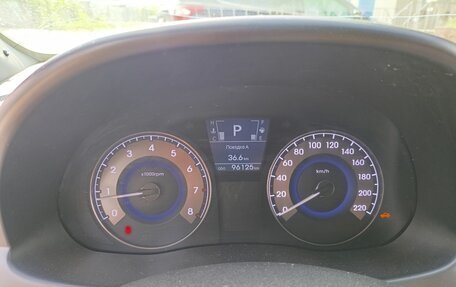 Hyundai Solaris II рестайлинг, 2014 год, 970 000 рублей, 16 фотография