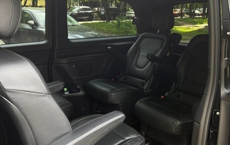 Mercedes-Benz V-Класс, 2019 год, 4 400 000 рублей, 14 фотография