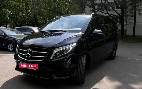 Mercedes-Benz V-Класс, 2019 год, 4 400 000 рублей, 2 фотография