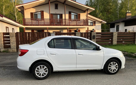 Renault Logan II, 2017 год, 715 000 рублей, 7 фотография