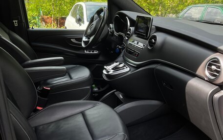 Mercedes-Benz V-Класс, 2019 год, 4 400 000 рублей, 12 фотография