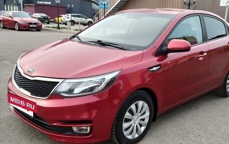 KIA Rio III рестайлинг, 2017 год, 900 000 рублей, 2 фотография