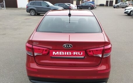 KIA Rio III рестайлинг, 2017 год, 900 000 рублей, 4 фотография