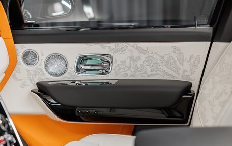 Rolls-Royce Cullinan, 2025 год, 71 965 800 рублей, 29 фотография