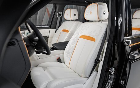 Rolls-Royce Cullinan, 2025 год, 71 965 800 рублей, 32 фотография