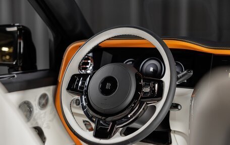 Rolls-Royce Cullinan, 2025 год, 71 965 800 рублей, 36 фотография