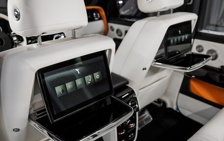 Rolls-Royce Cullinan, 2025 год, 71 965 800 рублей, 35 фотография
