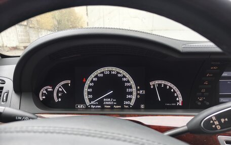 Mercedes-Benz S-Класс, 2010 год, 2 100 000 рублей, 15 фотография