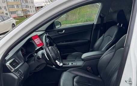 KIA Optima IV, 2019 год, 2 300 000 рублей, 19 фотография