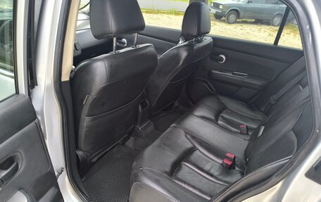 Nissan Tiida, 2010 год, 720 000 рублей, 9 фотография