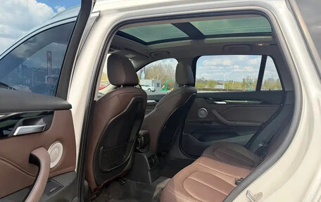BMW X1, 2022 год, 2 300 000 рублей, 11 фотография