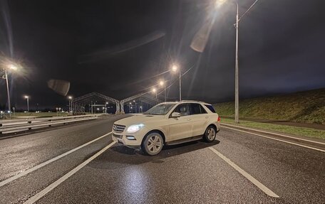 Mercedes-Benz M-Класс, 2012 год, 1 700 000 рублей, 3 фотография