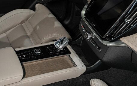 Volvo XC90 II рестайлинг, 2026 год, 16 000 000 рублей, 16 фотография