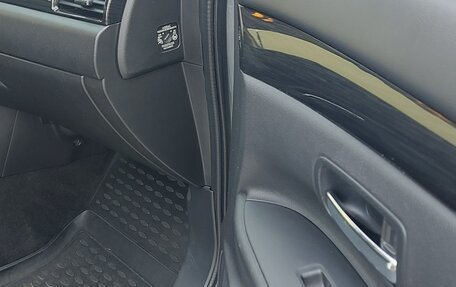 Mitsubishi Outlander III рестайлинг 3, 2016 год, 1 690 000 рублей, 15 фотография