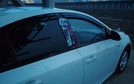 Chevrolet Cruze II, 2011 год, 800 000 рублей, 11 фотография