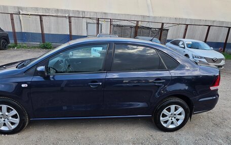 Volkswagen Polo VI (EU Market), 2011 год, 670 000 рублей, 5 фотография