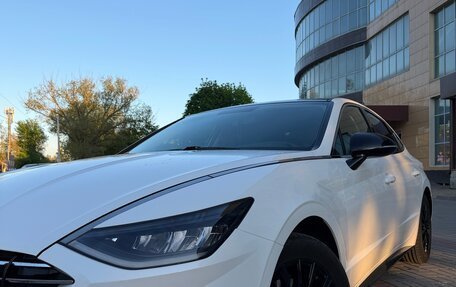 Hyundai Sonata VIII, 2021 год, 2 350 000 рублей, 5 фотография