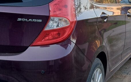 Hyundai Solaris II рестайлинг, 2013 год, 1 000 000 рублей, 2 фотография