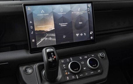 Land Rover Defender II, 2024 год, 15 500 000 рублей, 19 фотография