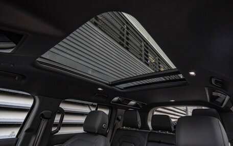 Land Rover Defender II, 2024 год, 15 500 000 рублей, 18 фотография