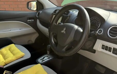 Mitsubishi Mirage VI рестайлинг, 2012 год, 750 000 рублей, 4 фотография