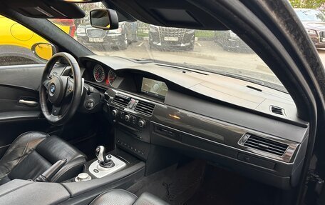 BMW M5, 2005 год, 2 600 000 рублей, 7 фотография