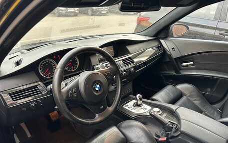 BMW M5, 2005 год, 2 600 000 рублей, 6 фотография