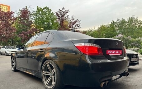 BMW M5, 2005 год, 2 600 000 рублей, 5 фотография