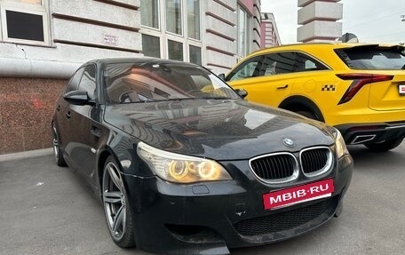 BMW M5, 2005 год, 2 600 000 рублей, 2 фотография