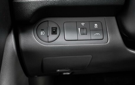 Hyundai Grand Starex Grand Starex I рестайлинг 2, 2012 год, 1 894 000 рублей, 21 фотография