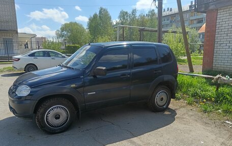 Chevrolet Niva I рестайлинг, 2012 год, 440 000 рублей, 2 фотография