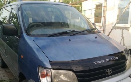 Toyota Town Ace III, 1997 год, 600 000 рублей, 1 фотография