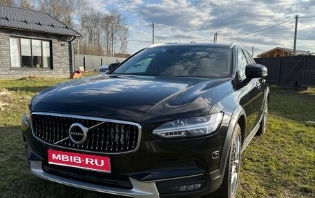 Volvo V90 Cross Country I рестайлинг, 2019 год, 3 170 000 рублей, 1 фотография