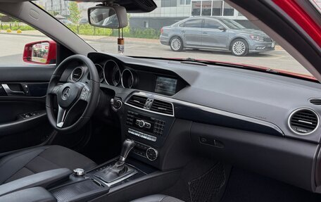 Mercedes-Benz C-Класс, 2011 год, 1 130 000 рублей, 28 фотография