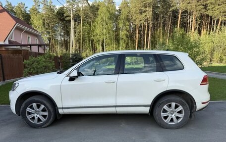 Volkswagen Touareg III, 2011 год, 2 200 000 рублей, 4 фотография