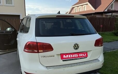 Volkswagen Touareg III, 2011 год, 2 200 000 рублей, 8 фотография