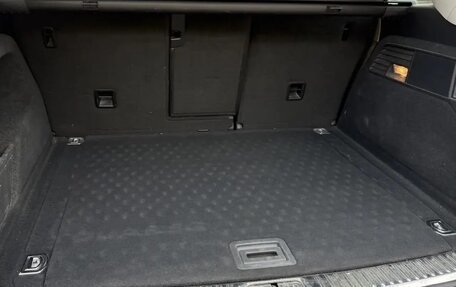 Volkswagen Touareg III, 2011 год, 2 200 000 рублей, 11 фотография