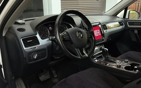 Volkswagen Touareg III, 2011 год, 2 200 000 рублей, 9 фотография