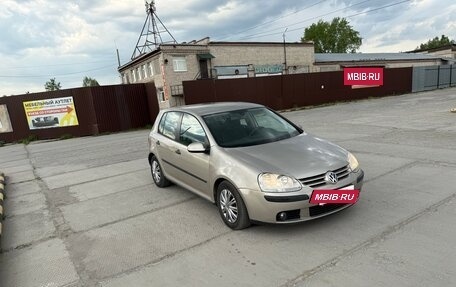 Volkswagen Golf V, 2004 год, 593 000 рублей, 4 фотография