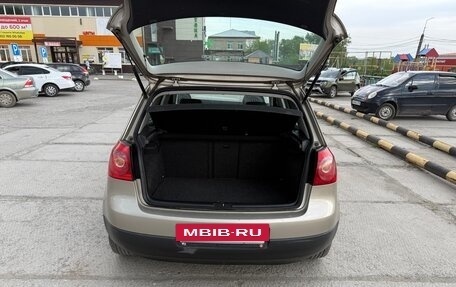 Volkswagen Golf V, 2004 год, 593 000 рублей, 11 фотография