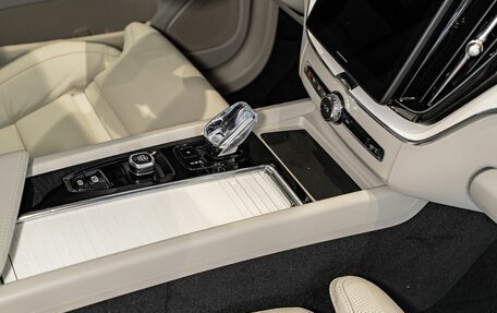 Volvo XC60 II, 2025 год, 8 700 000 рублей, 20 фотография