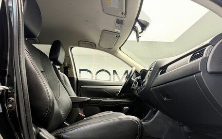 Mitsubishi Outlander III рестайлинг 3, 2013 год, 1 489 000 рублей, 13 фотография