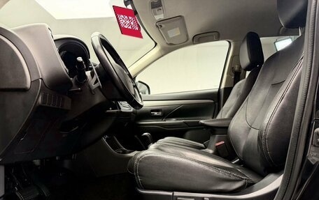 Mitsubishi Outlander III рестайлинг 3, 2013 год, 1 489 000 рублей, 9 фотография