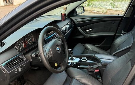 BMW 5 серия, 2007 год, 850 000 рублей, 11 фотография