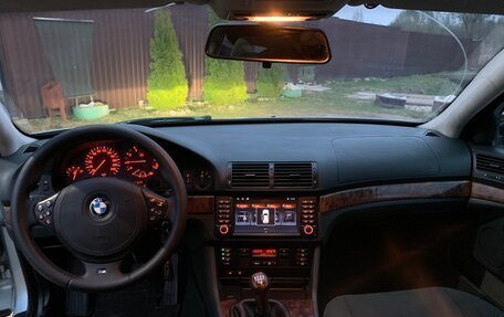 BMW 5 серия, 2001 год, 630 000 рублей, 9 фотография