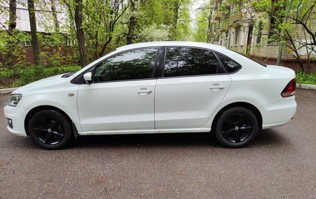 Volkswagen Polo VI (EU Market), 2015 год, 700 000 рублей, 2 фотография