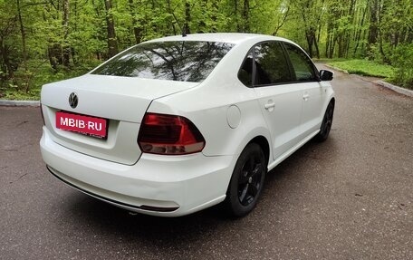 Volkswagen Polo VI (EU Market), 2015 год, 700 000 рублей, 5 фотография